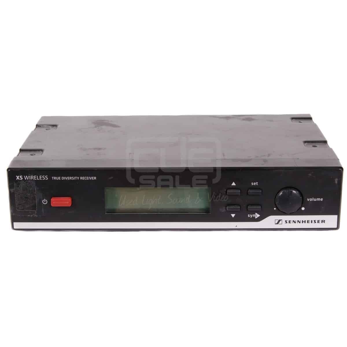 Sennheiser-XS-Wireless-EM10-SKM35-handheld-microphone-set-2